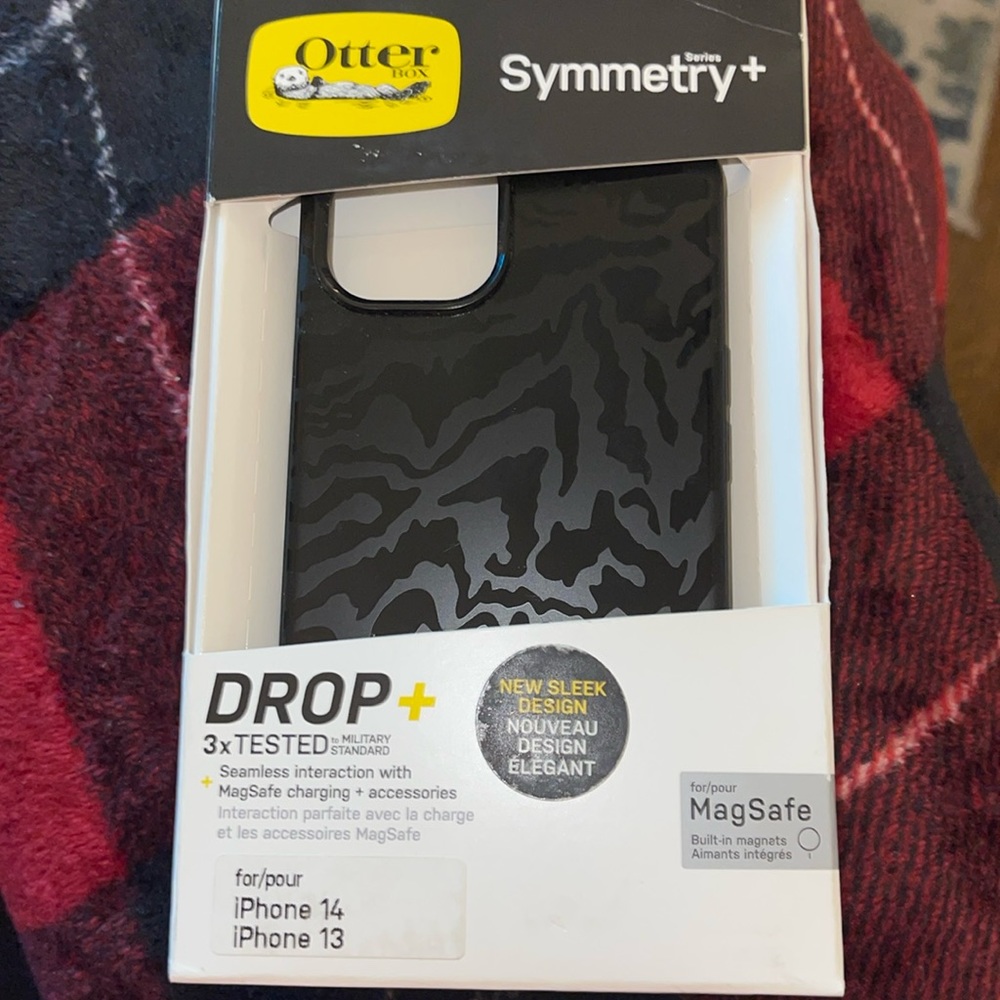 Otterbox Symmetry + series iPhone 14 and 13